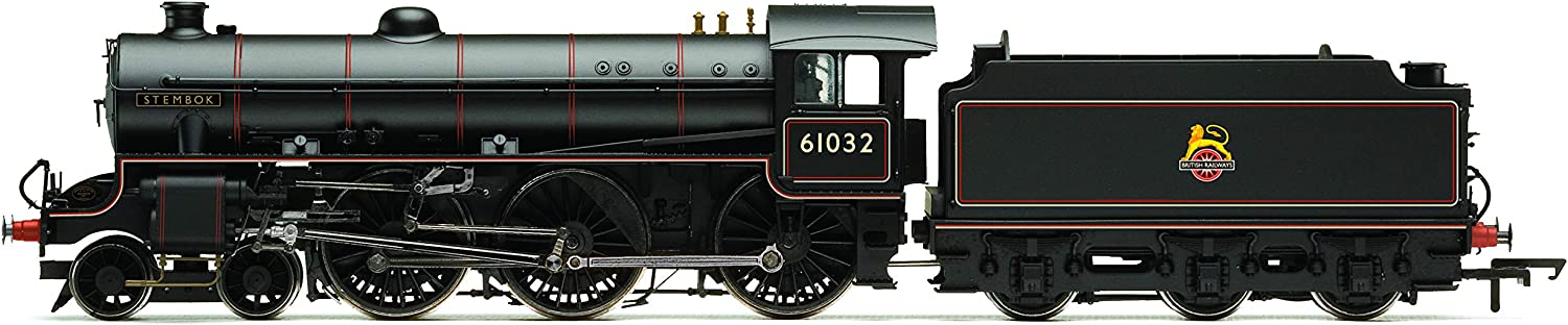 Hornby LNER Q6 locomotive in BR black early crest livery